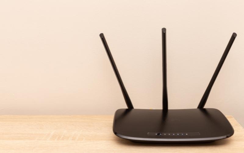 Sẽ có những lúc bạn cần phải reset lại router WiFi